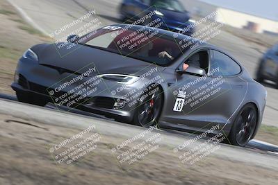 media/Oct-19-2025-Speed Ventures (Sun) [[a6e7fe67be]]/TC B/Session 2 (Outside Grapevine)/